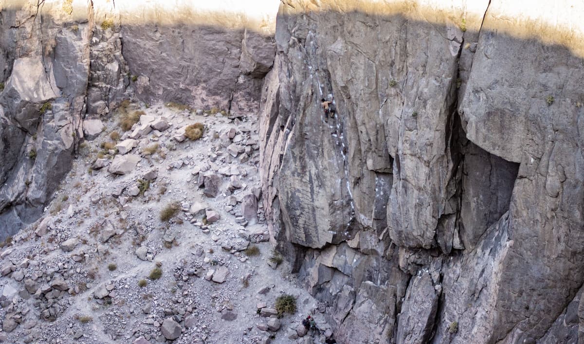 Climbing Owens River Gorge