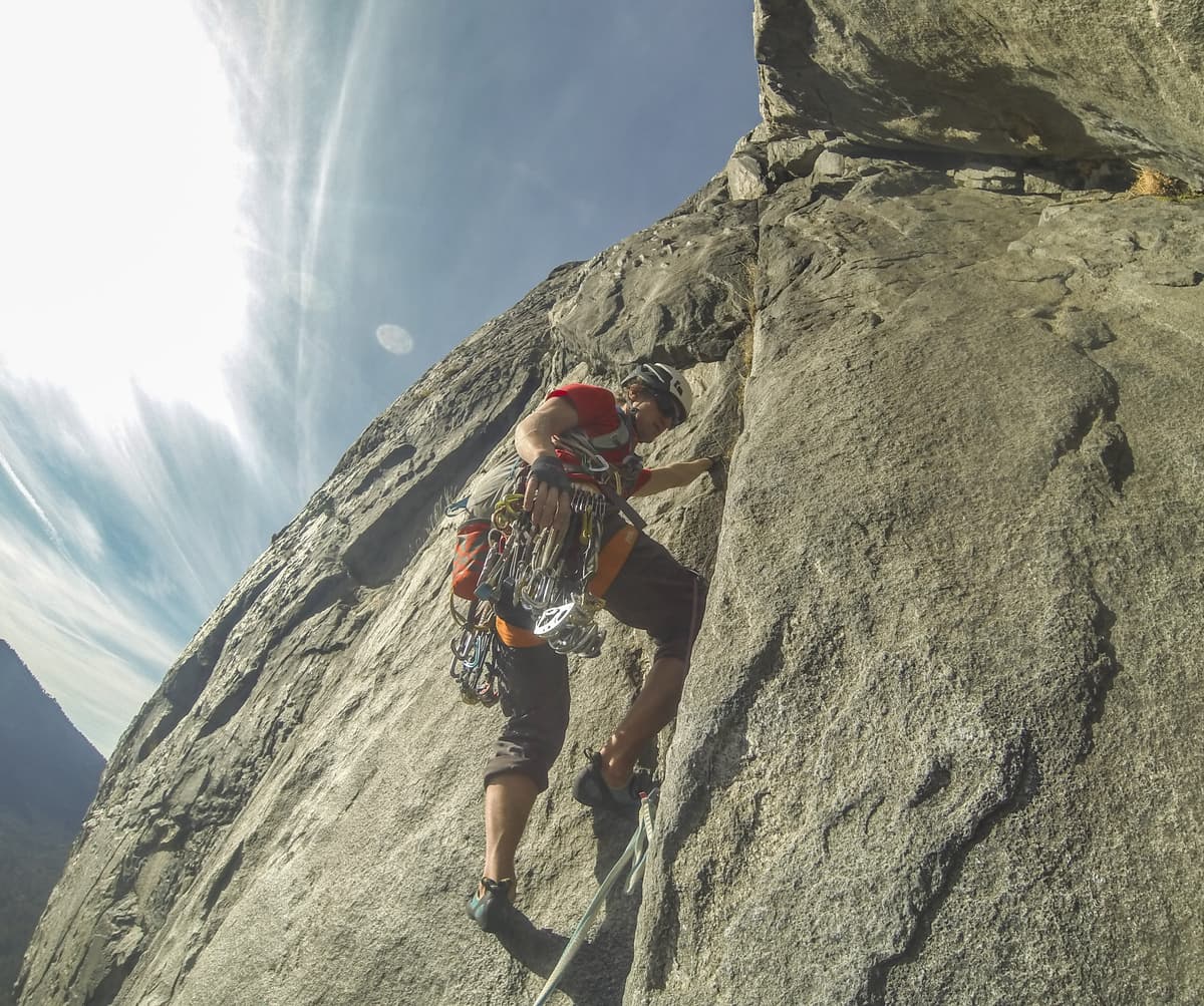 East Buttress, El Cap - Eine der leichteren Seillängen - p6, 5.7: Face Climbing